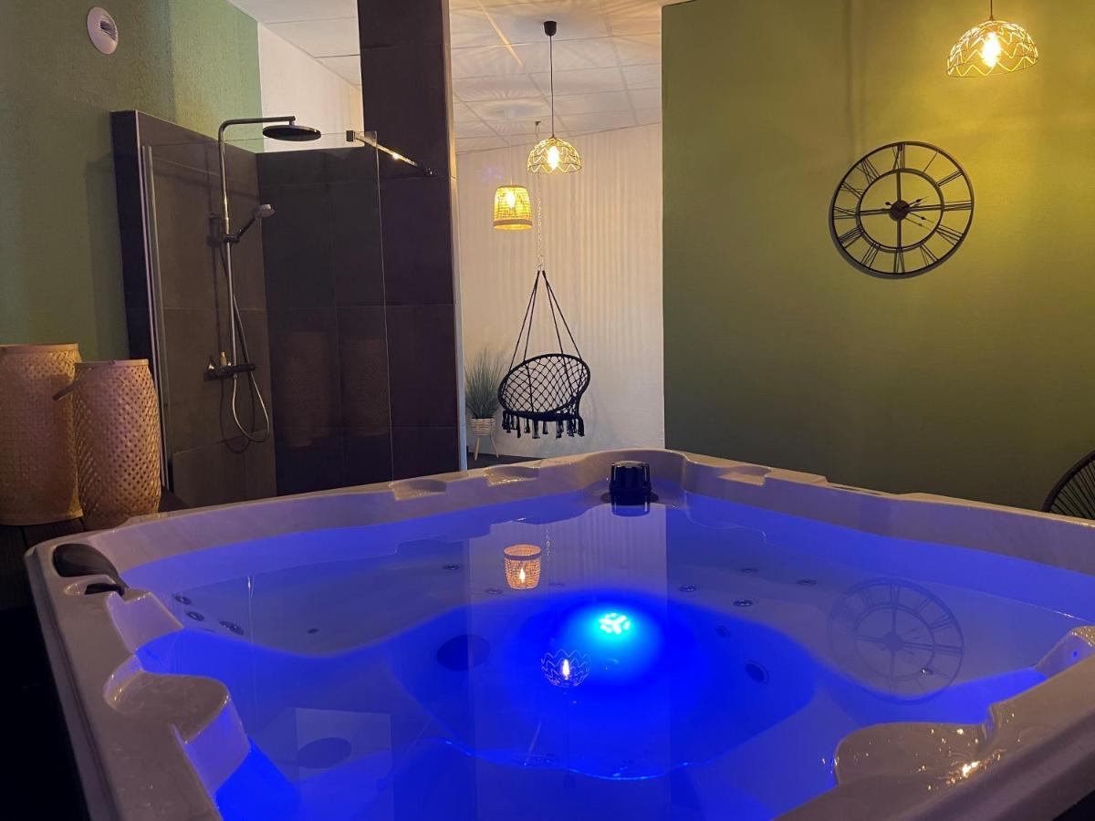 Logis Hotel Volcan Sancy Nébouzat Екстериор снимка
