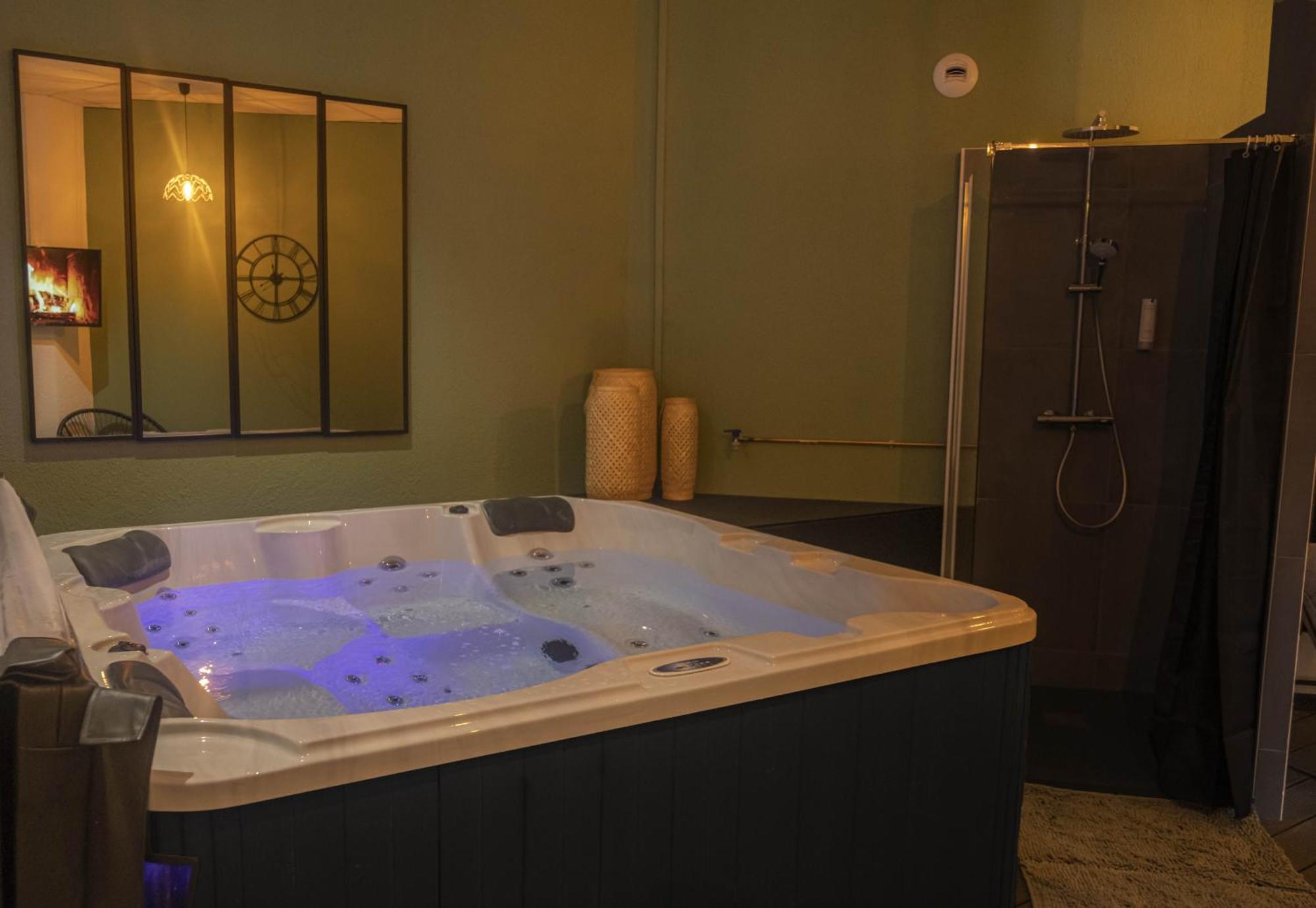 Logis Hotel Volcan Sancy Nébouzat Екстериор снимка